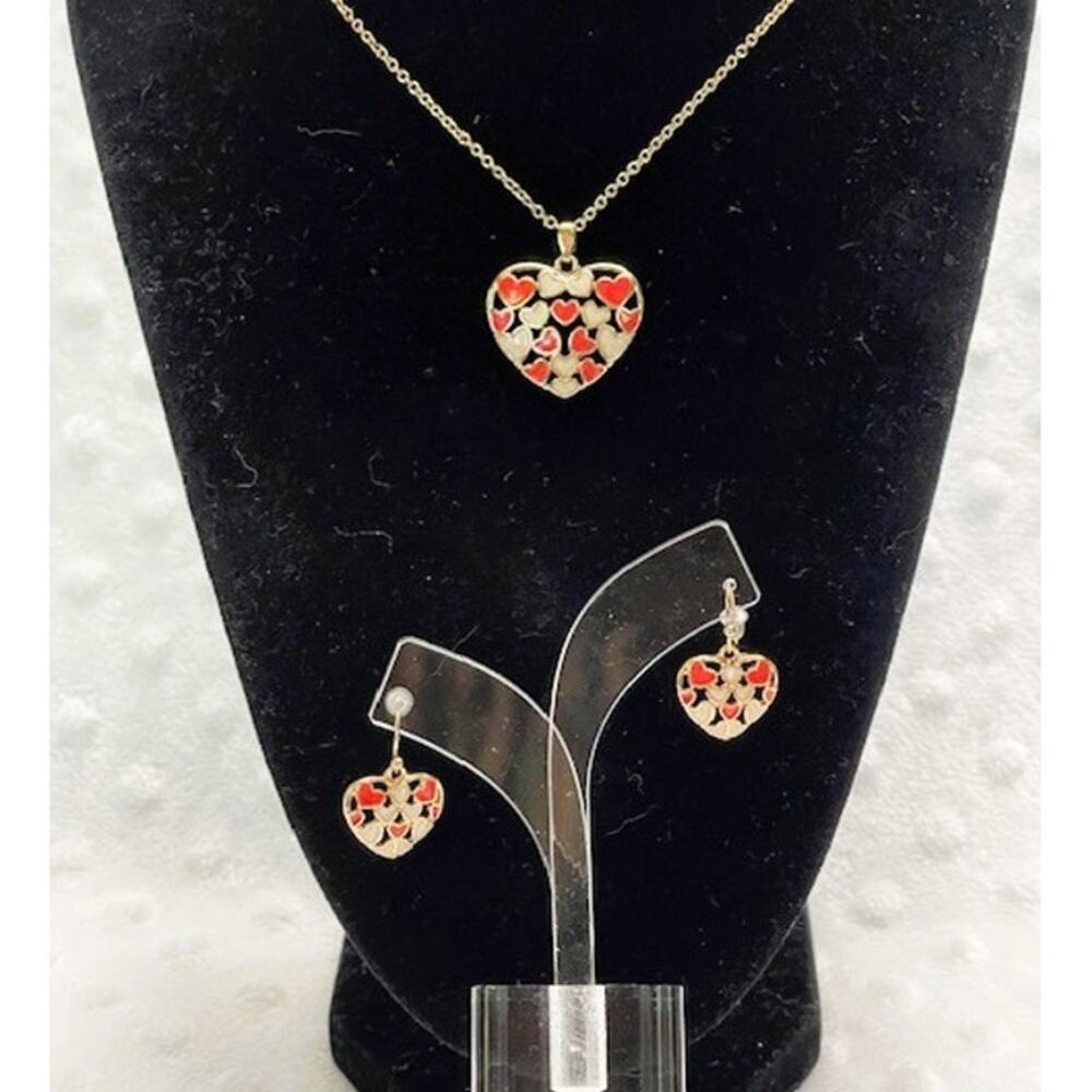 Vintage Avon Enameled Open Filigree Hearts Gold-Tone Necklace & Earring Set
